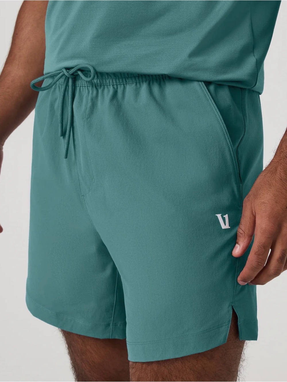 Vuori Men’s “Crosscourt” Tennis Short 7” Unlined (L) *UPDATED*